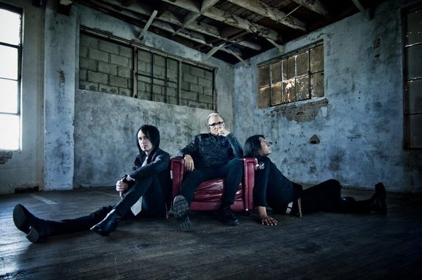 Everclear_Trio_PaulBrown-scaled.jpg