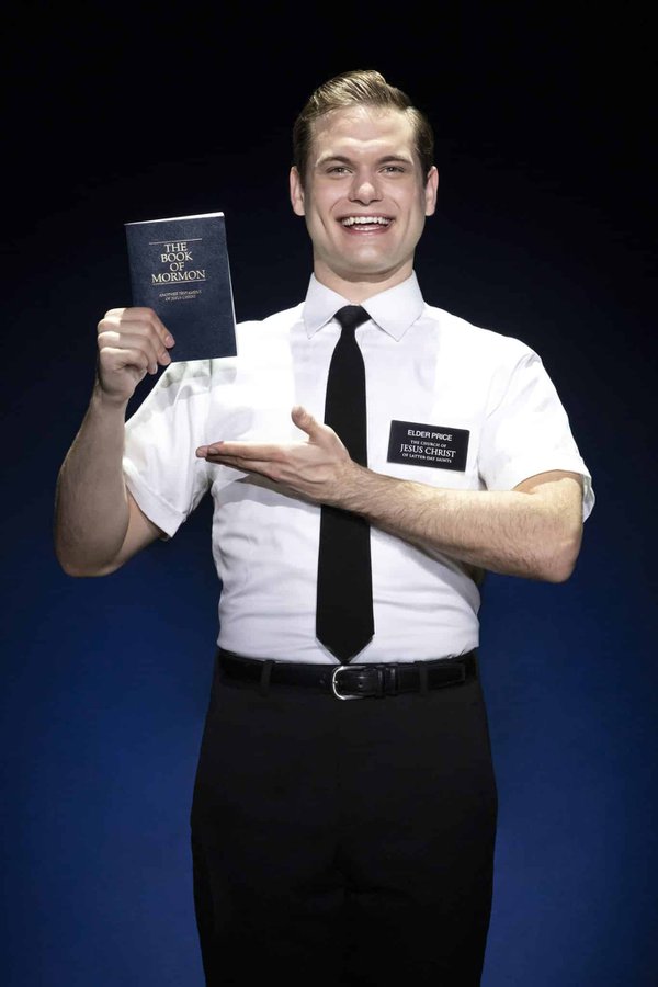A-Sam-McLellan-in-THE-BOOK-OF-MORMON-North-American-tour_Photo-by-Julieta-Cervantes-scaled.jpg