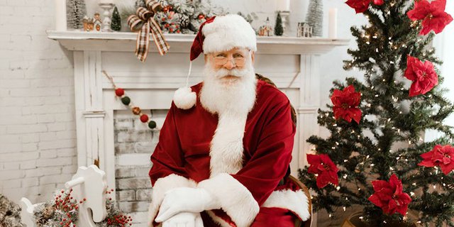 Santa is visiting East Bay Deli West Ashley!.jpg